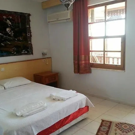 Ilhan Otel 2*
